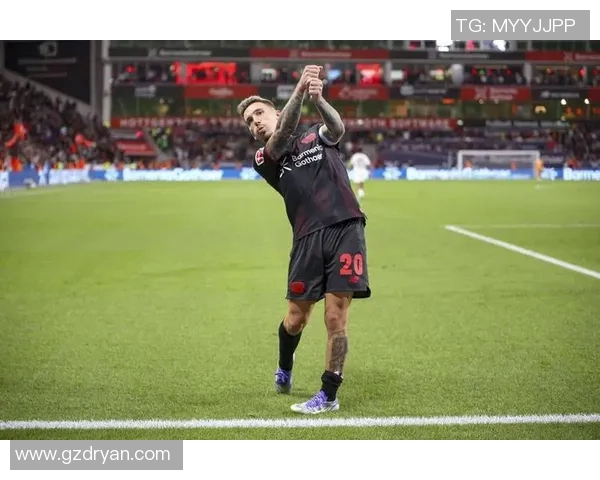 德甲精彩对决那不勒斯狂胜切尔西五球引发全场热议