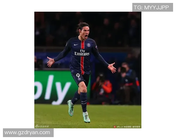 国王杯激战巴黎圣日耳曼险胜阿森纳红牌事件引发全场热议与数据分析