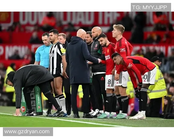 足总杯激战曼联绝杀那不勒斯全场沸腾数据解析精彩瞬间